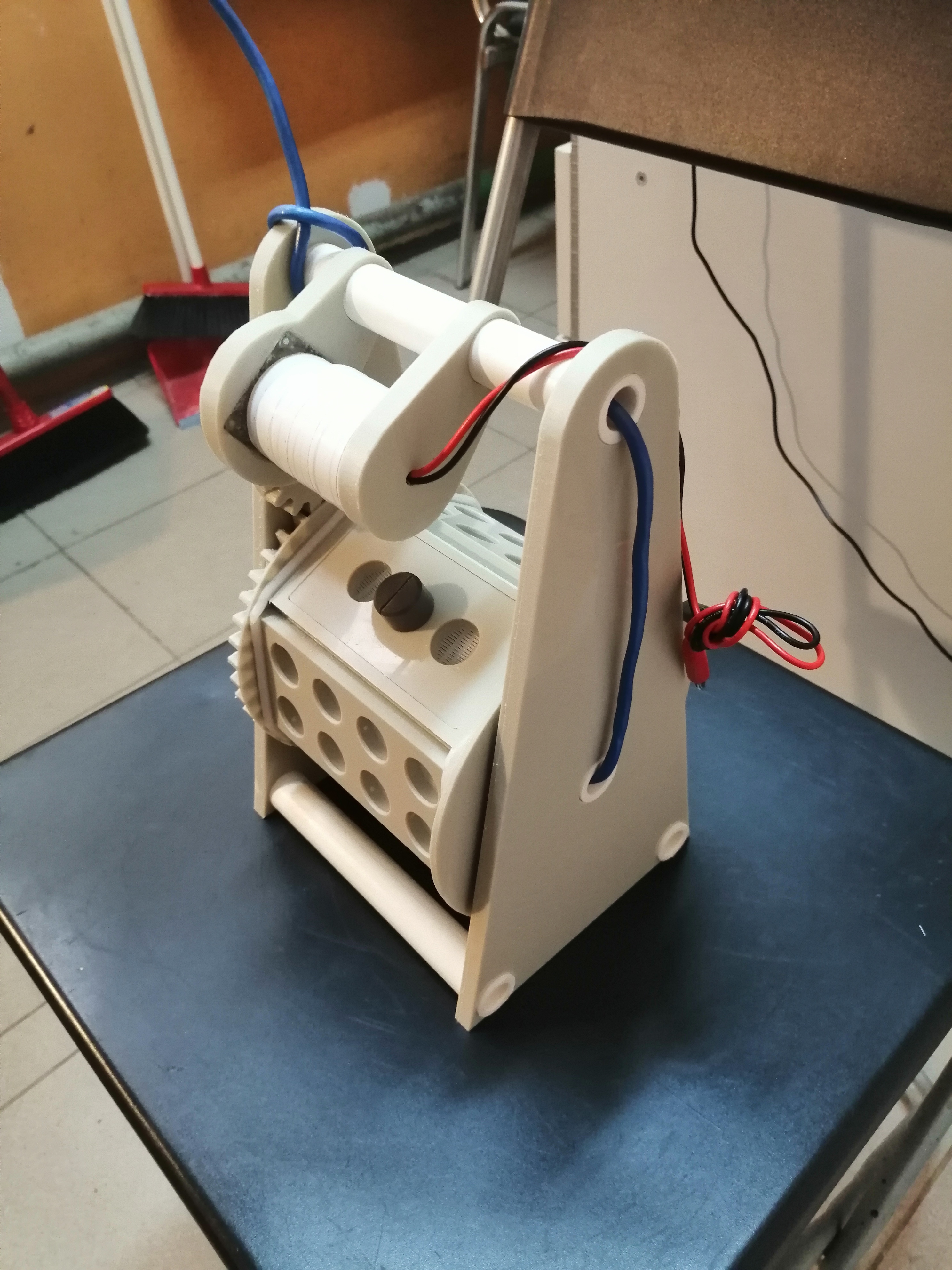 Родирование серебра и белого золота